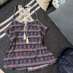 Cute tank with tribal style botanical prints🌷🌷